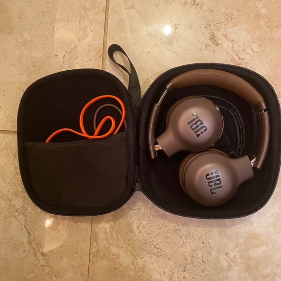 JBL HEADPHONES! Used once!! - Picture 2 of 4